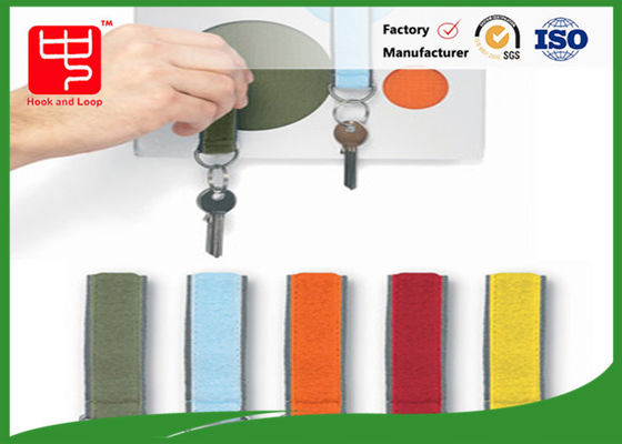Breedte varieert Hook And Loop Tape Custom Makkelijk tot duurzaam bevestigingsmateriaal Geschikt voor elektronische verpakking en assemblage